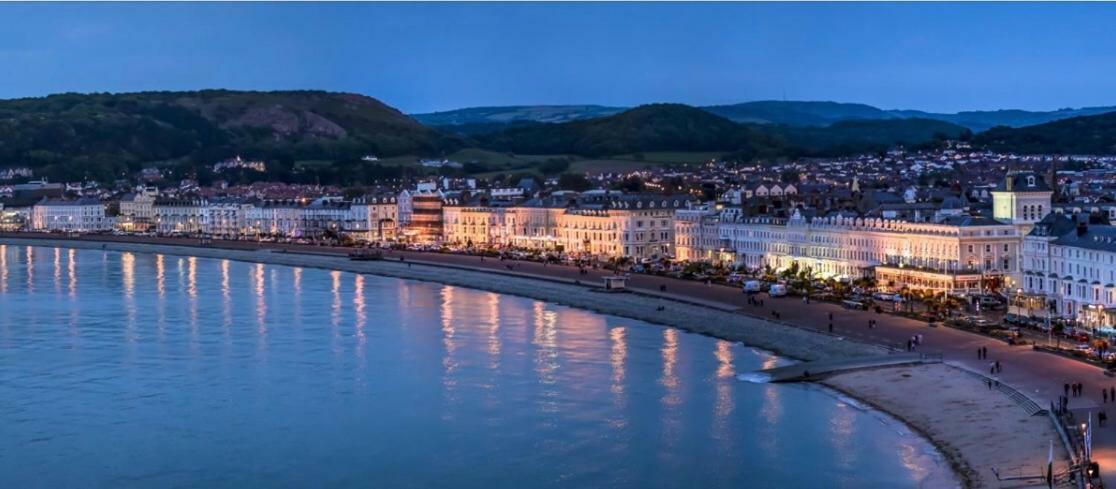Appartamento 7 Llewelyn Avenue Llandudno Esterno foto