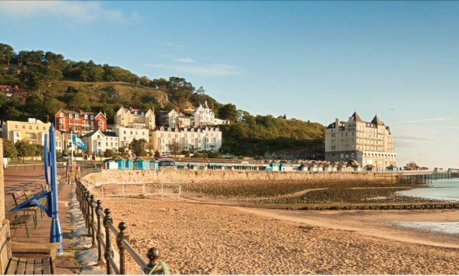 Appartamento 7 Llewelyn Avenue Llandudno Esterno foto